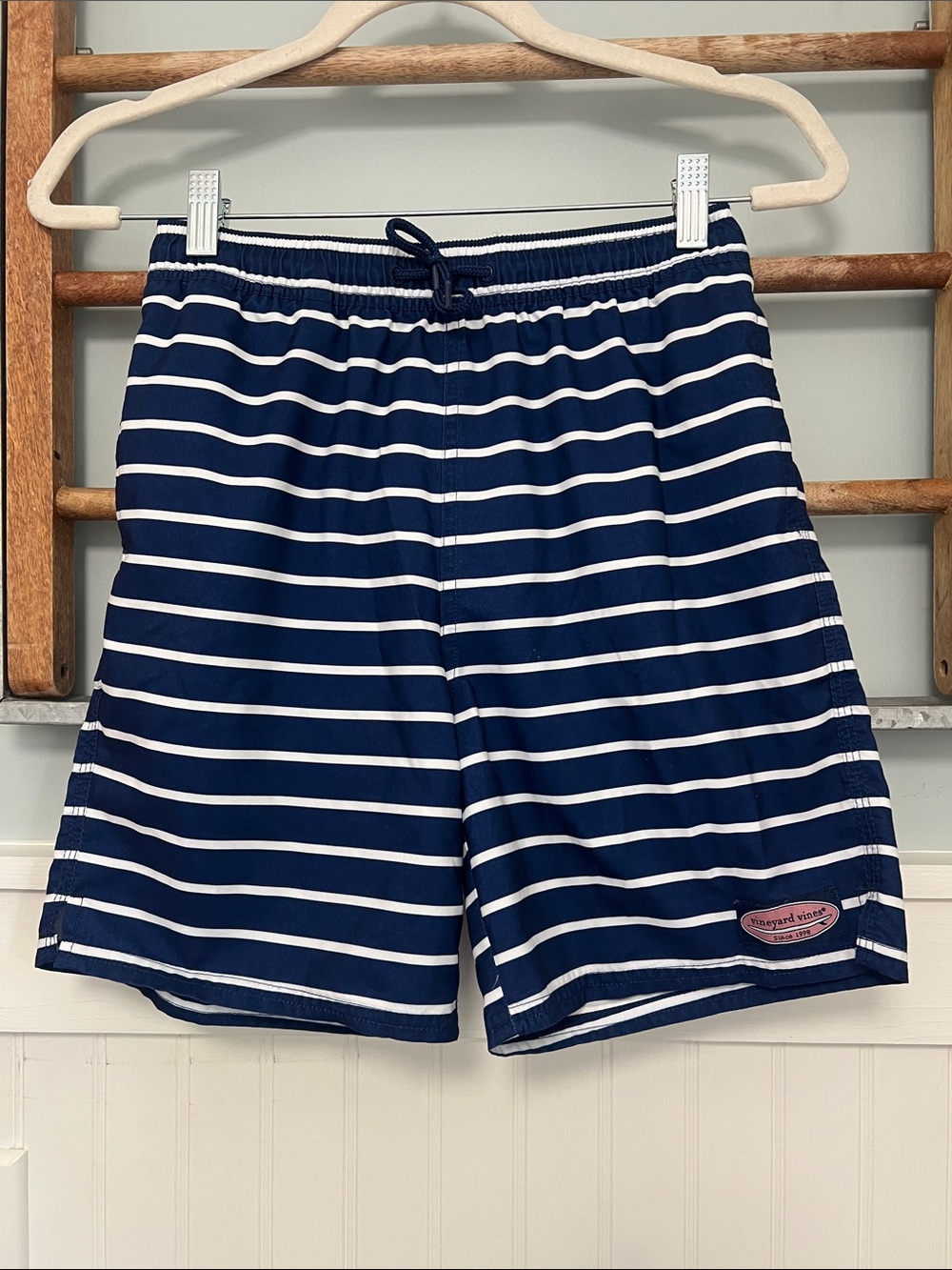 Boys Vinyard Vines swim trunks size medium 12 to 14 navy blue and white stripe